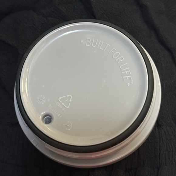 Stanley White Tumbler with Gray Lid - Picture 6 of 8